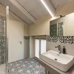 Casa Delle Maestre Di *